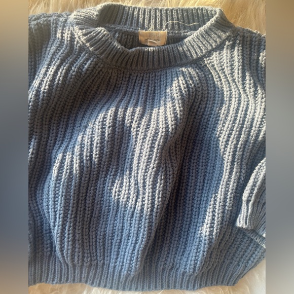 Simple Folk Sweater - Picture 3 of 7